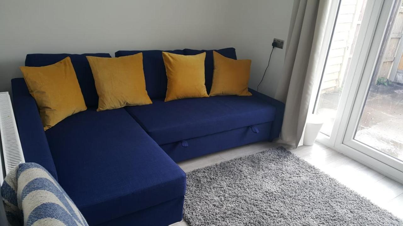 Homestay In Birmingham Sleeps 8 - Free Parking & Wifi Exterior photo