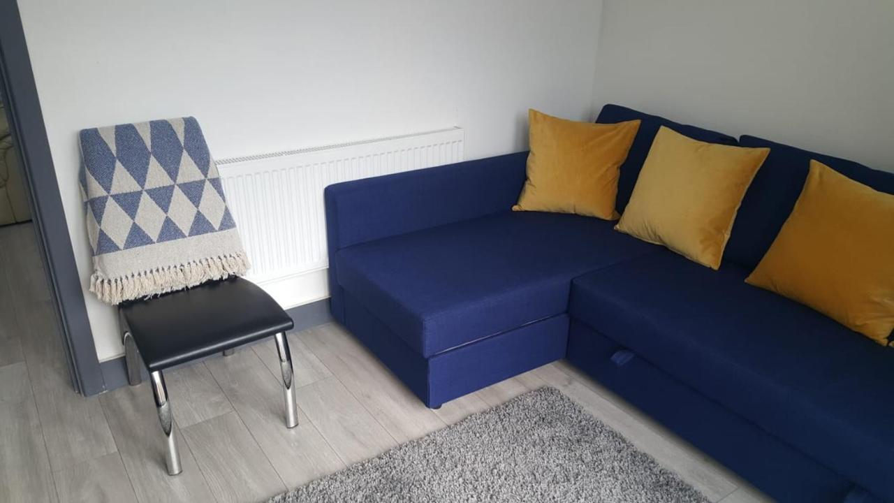 Homestay In Birmingham Sleeps 8 - Free Parking & Wifi Exterior photo