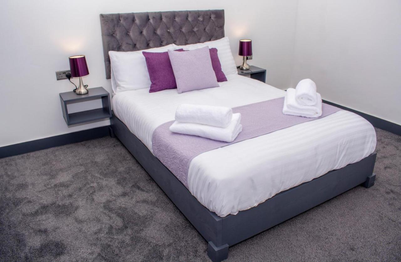 Homestay In Birmingham Sleeps 8 - Free Parking & Wifi Exterior photo